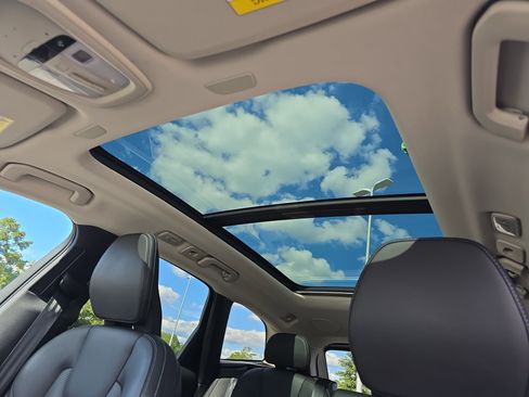 Used 2022 Volvo XC60 B5 Inscription image 27