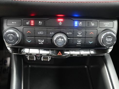 Used 2024 Dodge Durango GT image 26