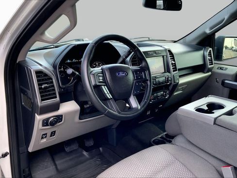 Used 2019 Ford F150 XLT w/ Equipment Group 302A Luxury AWD/4WD image 16