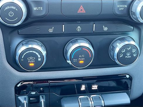 Used 2024 RAM 1500 Big Horn image 15