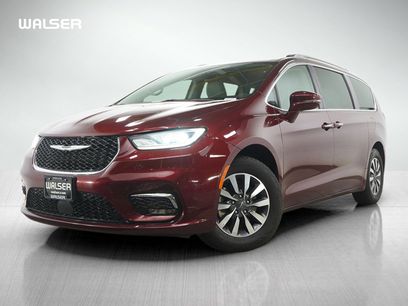 Used 2021 Chrysler Pacifica Touring-L
