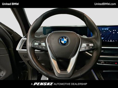 Used 2024 BMW X5 xDrive50e w/ Parking Assistance Package image 6