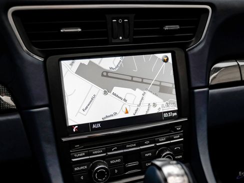 Used 2015 Porsche 911 Turbo S image 65