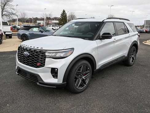 New 2026 Ford Explorer ST w/ Sun And Sound Package image 9