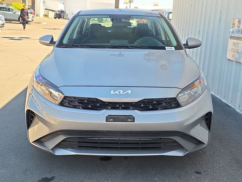 Used 2023 Kia Forte LXS image 2