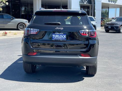 New 2026 Jeep Compass Latitude AWD/4WD image 3