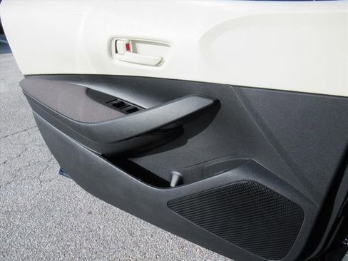 Used 2022 Toyota Corolla LE image 23