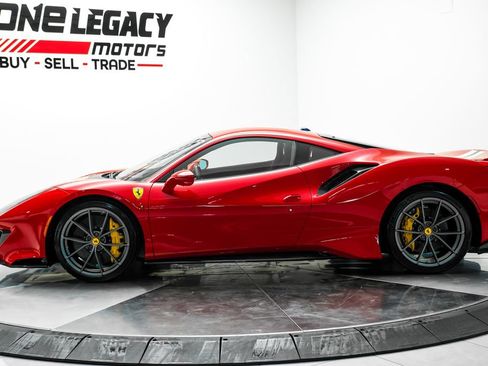 Used 2020 Ferrari 488 Pista Coupe RWD image 12