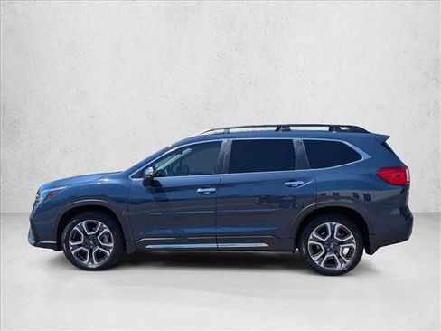 Used 2023 Subaru Ascent Touring AWD/4WD image 9