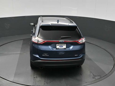 Used 2018 Ford Edge SE image 18