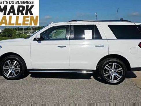 Used 2023 Ford Expedition Limited AWD/4WD image 5