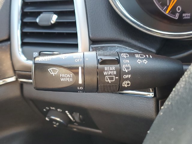 Used 2018 Jeep Grand Cherokee Limited AWD/4WD image 21