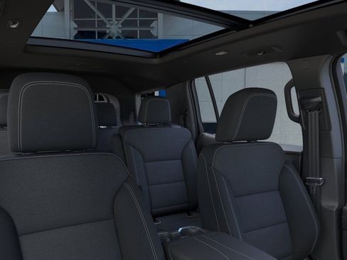 New 2026 Chevrolet Traverse LT w/ Sun and Wheel Package image 24