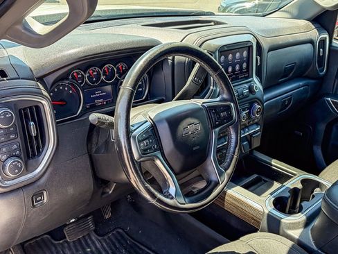 Used 2022 Chevrolet Silverado 1500 RST w/ Redline Edition AWD/4WD image 8