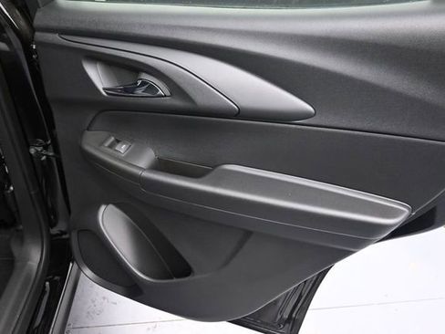 New 2026 Chevrolet TrailBlazer LS w/ LS Convenience Package FWD image 32