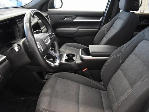 Used 2025 GMC Terrain Elevation image 24