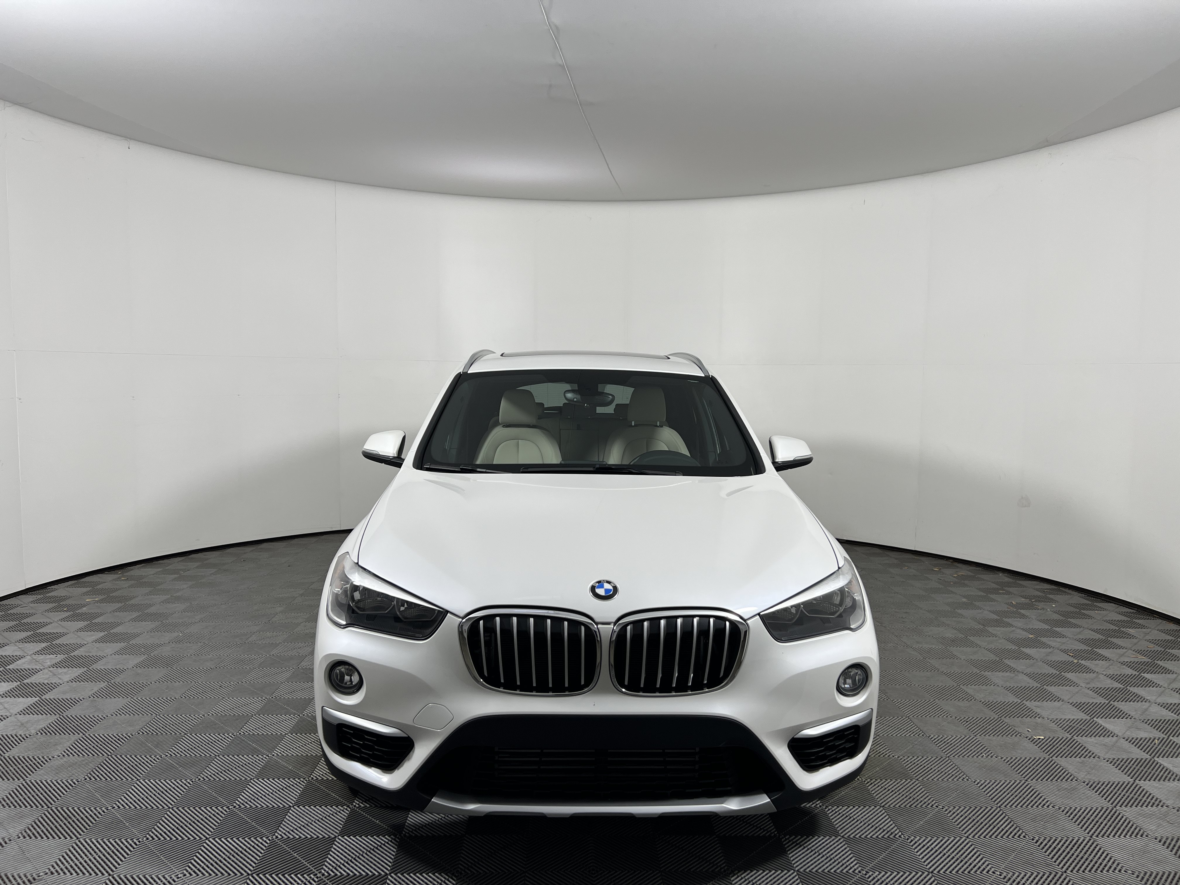 Used 2018 BMW X1 xDrive28i AWD/4WD image 8