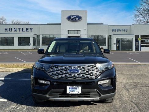 Used 2022 Ford Explorer Platinum w/ Equipment Group 601A image 3