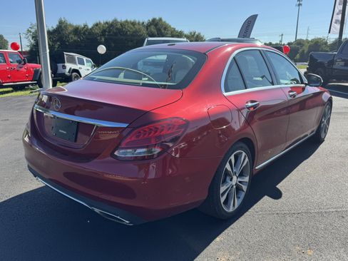 Used 2018 Mercedes-Benz C 300 Sedan w/ Parking Assist Package image 5