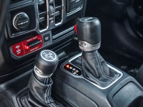 Used 2021 Jeep Wrangler Unlimited Rubicon 4xe image 18