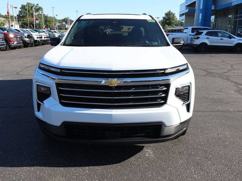 New 2027 Chevrolet Traverse LT w/ Enhanced Driving Package AWD/4WD image 34