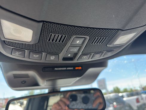 Used 2023 Ford Expedition Platinum AWD/4WD image 39