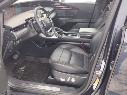 Certified 2024 Lincoln Nautilus Reserve w/ Equipment Group 202A image 11