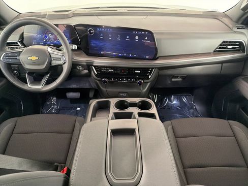 Used 2026 Chevrolet Tahoe LS AWD/4WD image 25