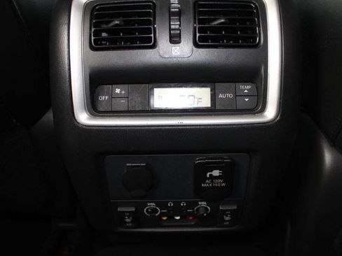 Used 2013 INFINITI JX35 AWD w/ Premium Pkg image 14