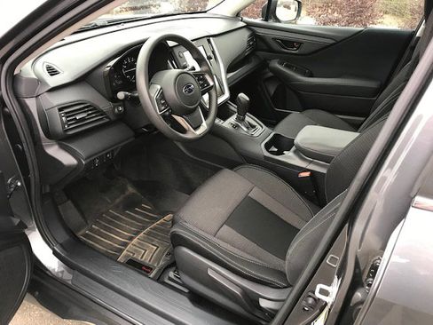 Used 2021 Subaru Outback 2.5i image 5