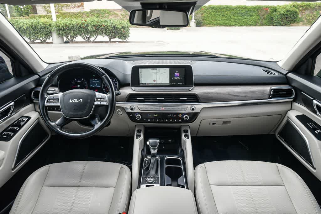 Used 2022 Kia Telluride EX w/ EX Premium Package AWD/4WD image 14