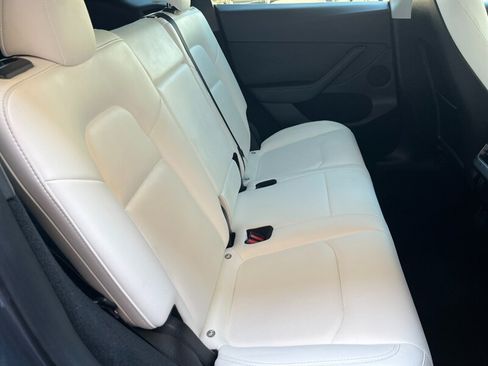 Used 2023 Tesla Model Y Long Range AWD/4WD image 15