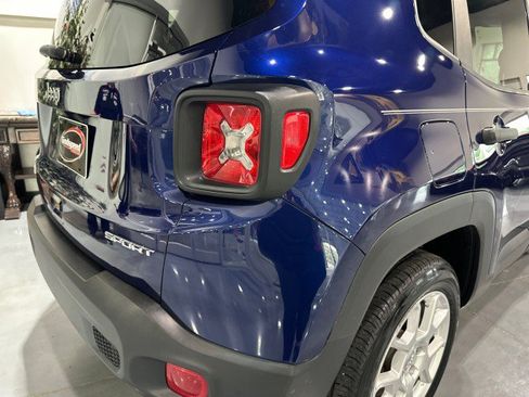 Used 2021 Jeep Renegade Sport w/ Sport Appearance Group AWD/4WD image 34