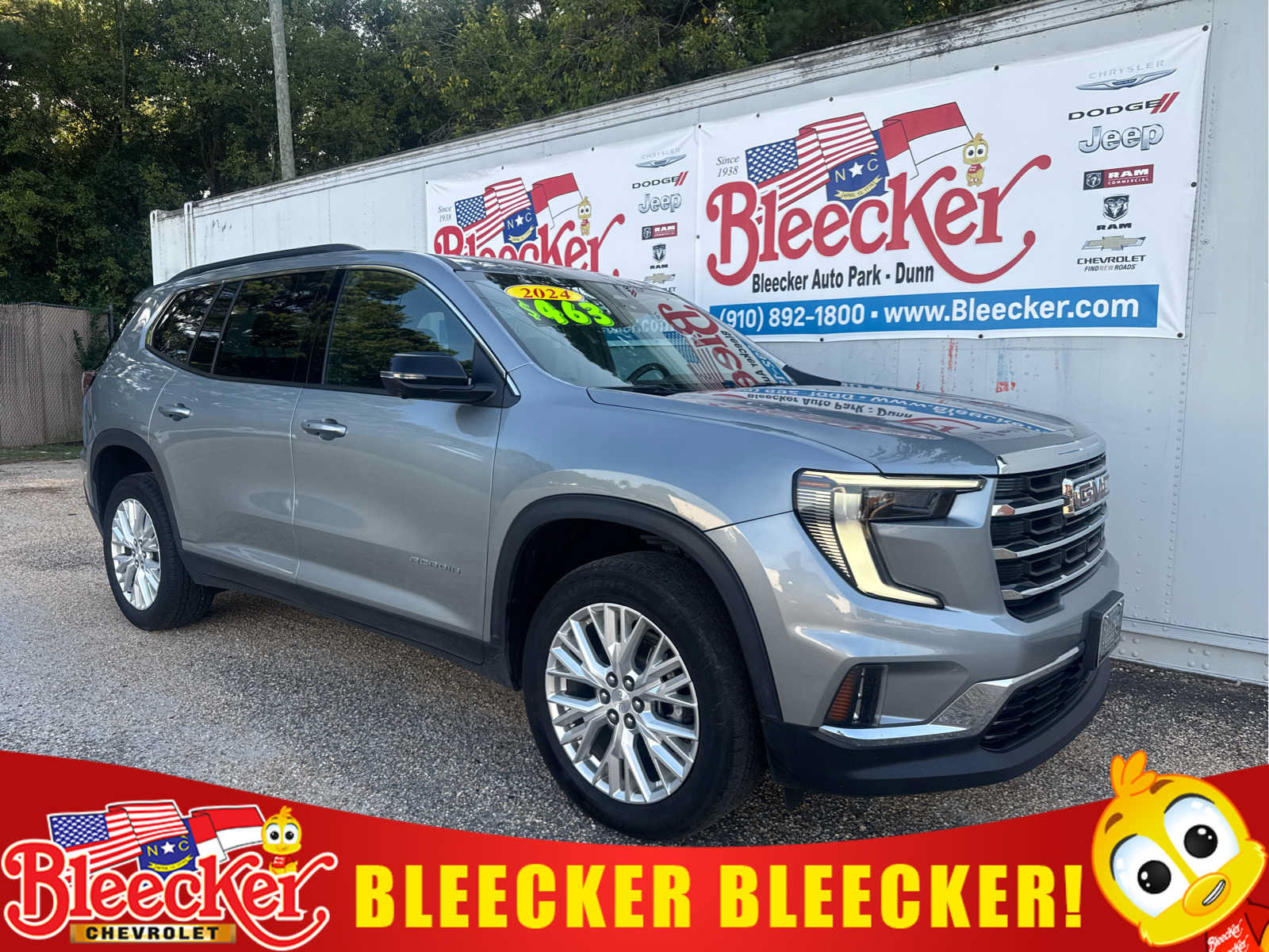 Used 2024 GMC Acadia Elevation AWD/4WD image 1