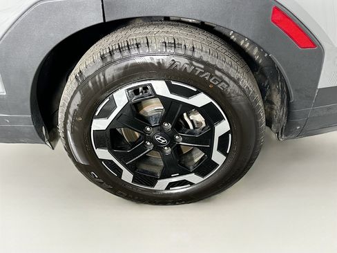 Used 2025 Hyundai Santa Fe SEL image 11