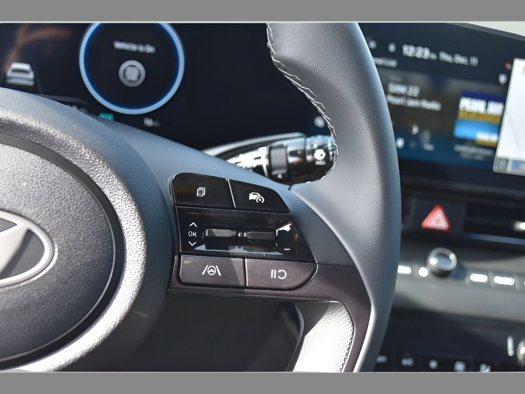 New 2026 Hyundai Elantra SEL FWD image 19