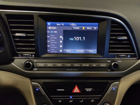 Used 2018 Hyundai Elantra SEL image 25