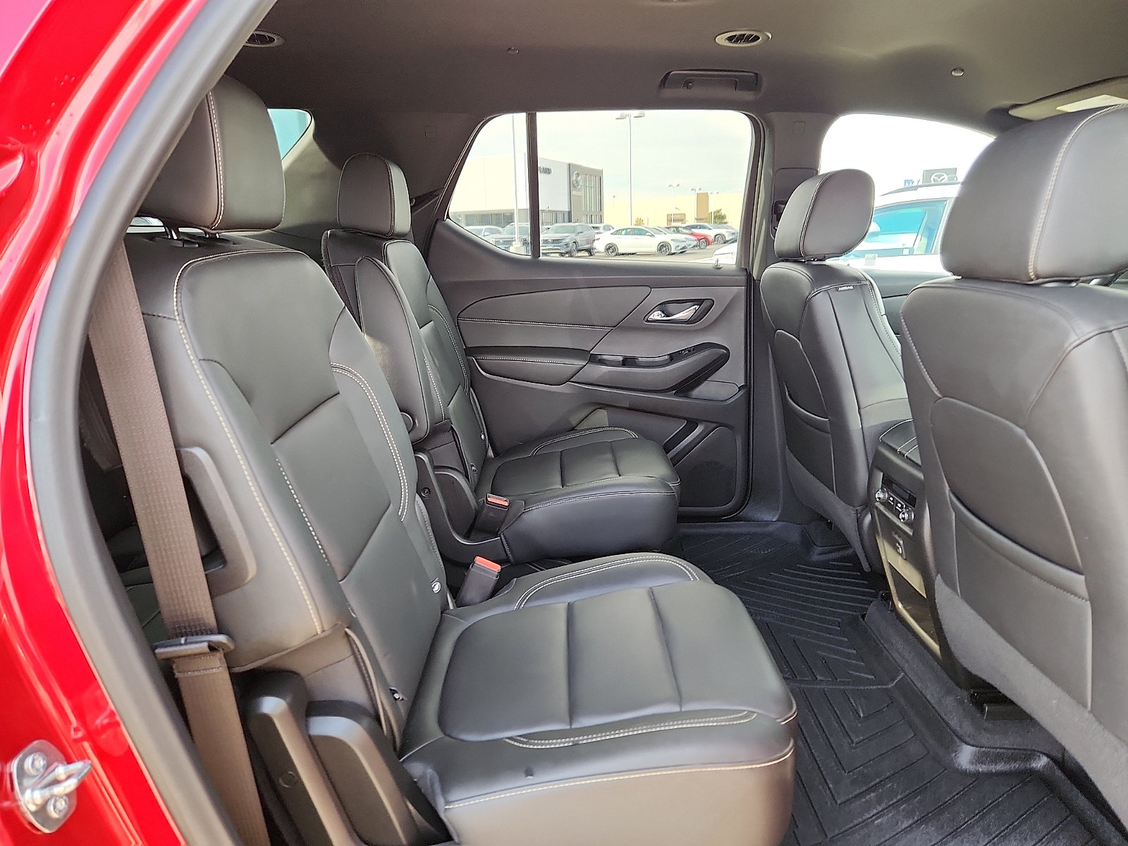 Used 2023 Chevrolet Traverse LT AWD/4WD image 13