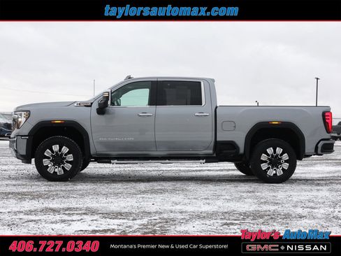 Used 2025 GMC Sierra 3500 Denali w/ Denali Reserve Package image 60