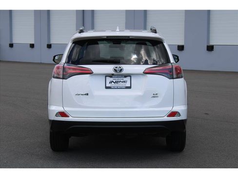 Used 2018 Toyota RAV4 LE w/ All Weather Liner Package AWD/4WD image 3