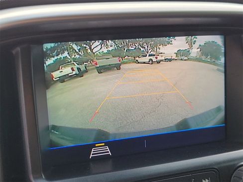 Used 2022 Chevrolet Colorado LT w/ Fleet Safety Package image 21