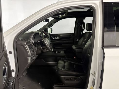 Used 2021 Chevrolet Suburban RST w/ Luxury Package AWD/4WD image 11