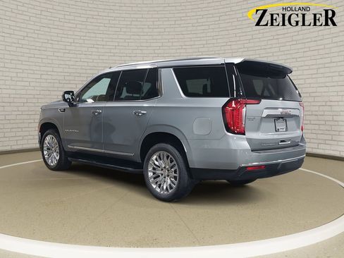 Used 2024 GMC Yukon SLT w/ Max Trailering Package image 7