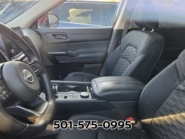 Used 2023 Nissan Pathfinder SV AWD/4WD image 8
