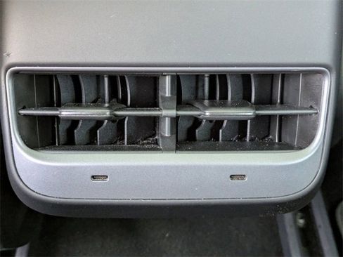 Used 2023 Tesla Model 3 Performance image 14