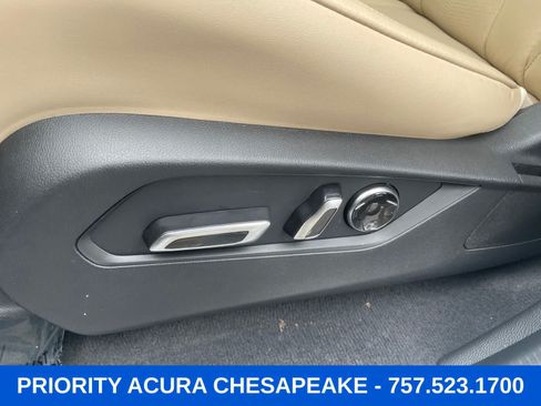 Certified 2025 Acura MDX SH-AWD w/ Technology Package image 10