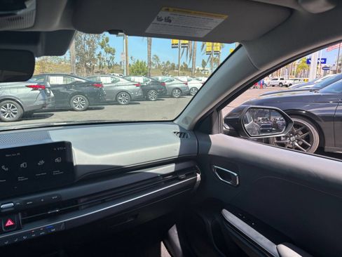 Used 2025 Kia K4 FWD image 34