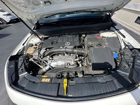 Used 2021 Mercedes-Benz GLB 250 image 37