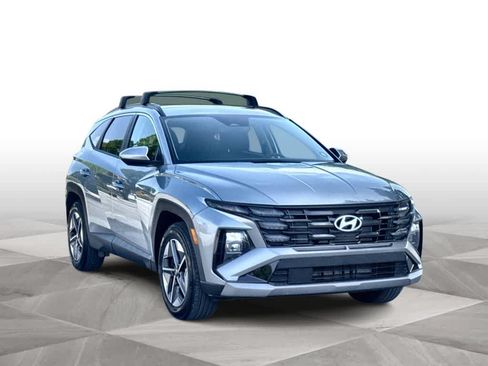 Used 2026 Hyundai Tucson SEL FWD image 2