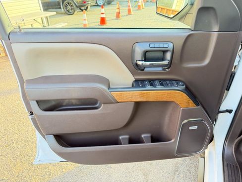Used 2017 Chevrolet Silverado 1500 LTZ w/ Sport Package AWD/4WD image 16